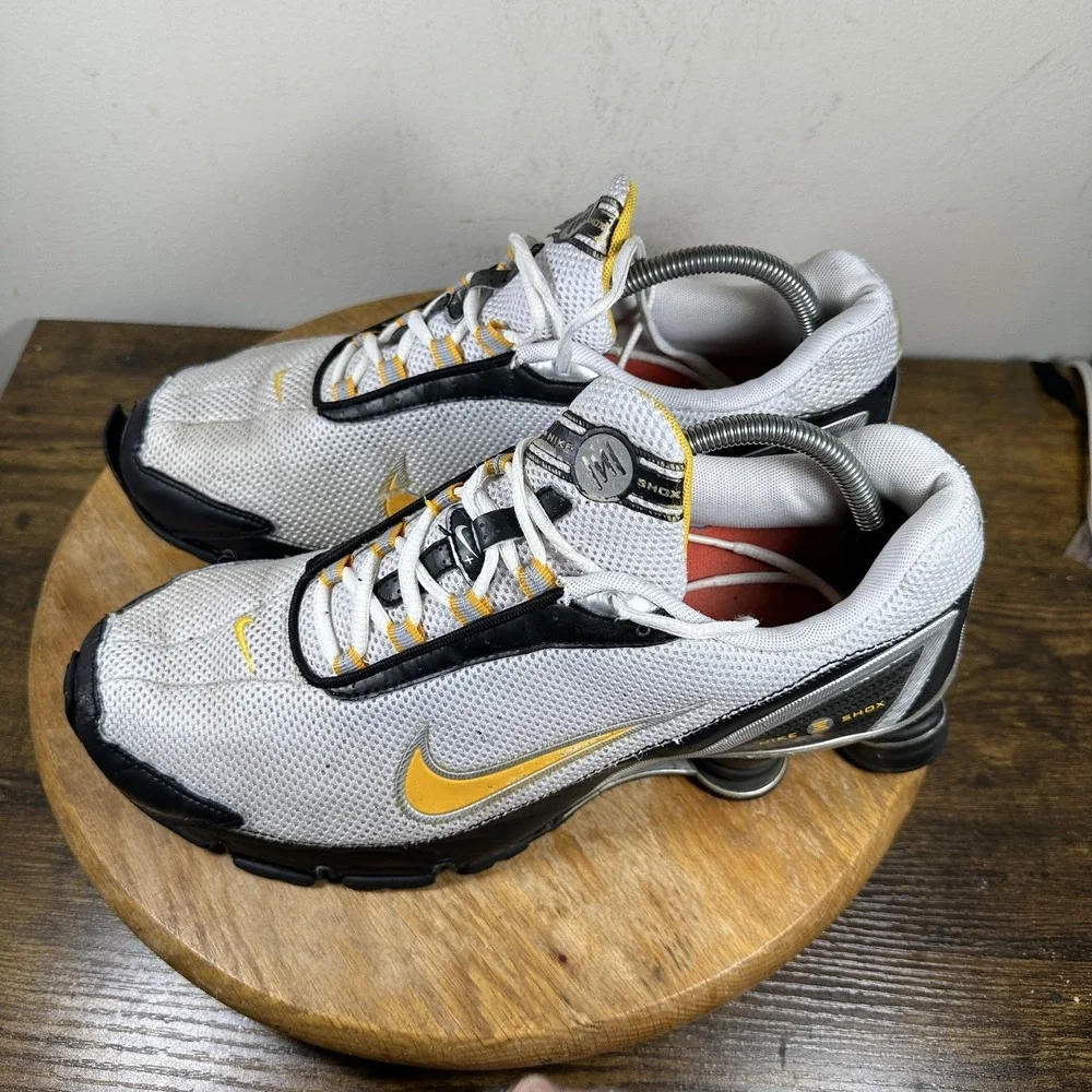 Nike Shox NZ Shoes Mens Size 11 White Black Yellow 315378-171 Running Sneakers